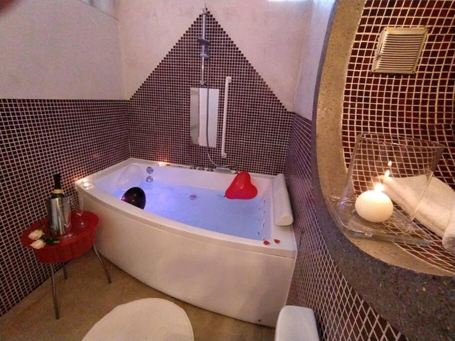 Appartamento Zentral Club Neutron-Jacuzzi Belmonte De Miranda Esterno foto